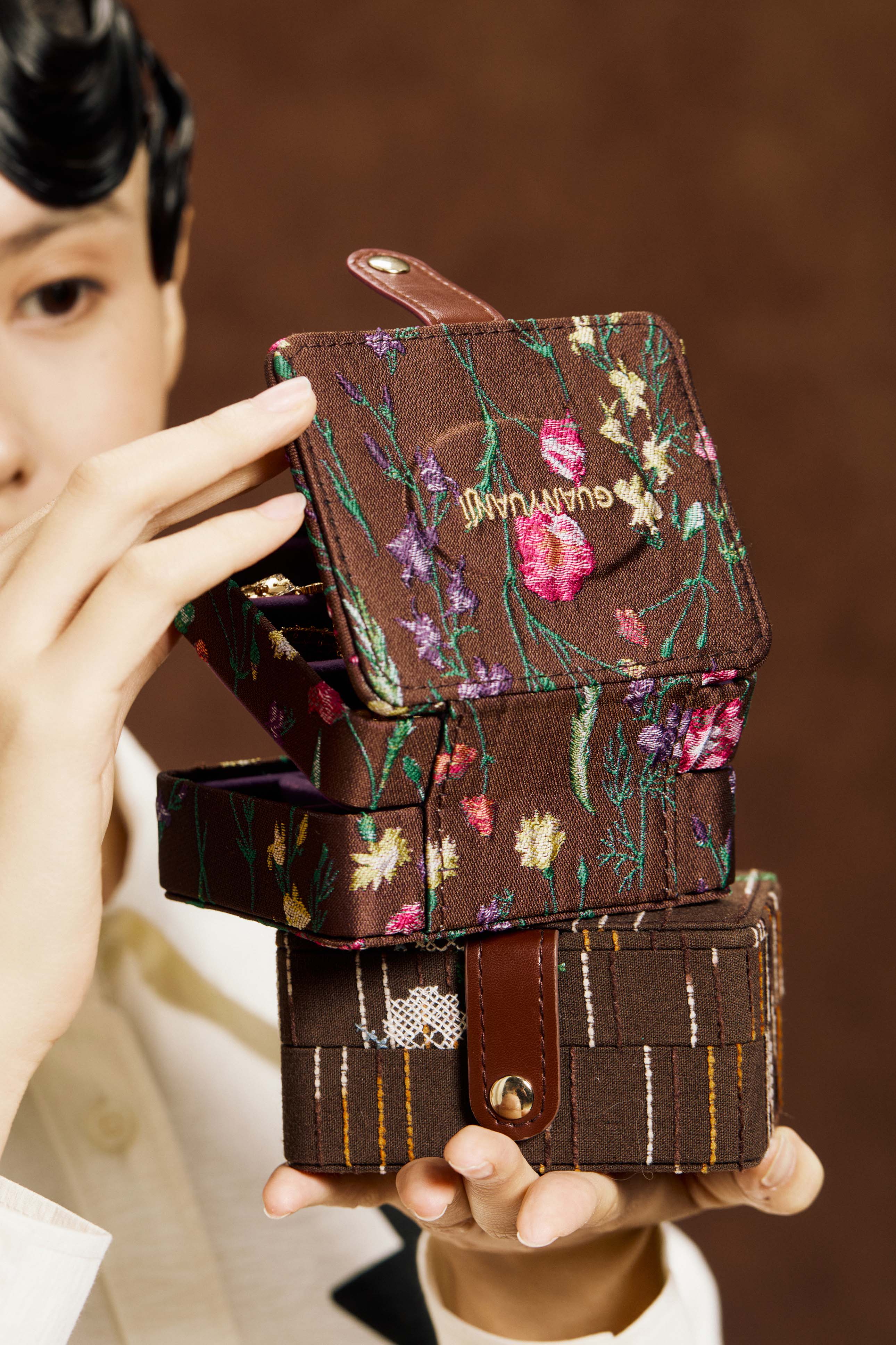 Travel Jewelry case- petal blossom
