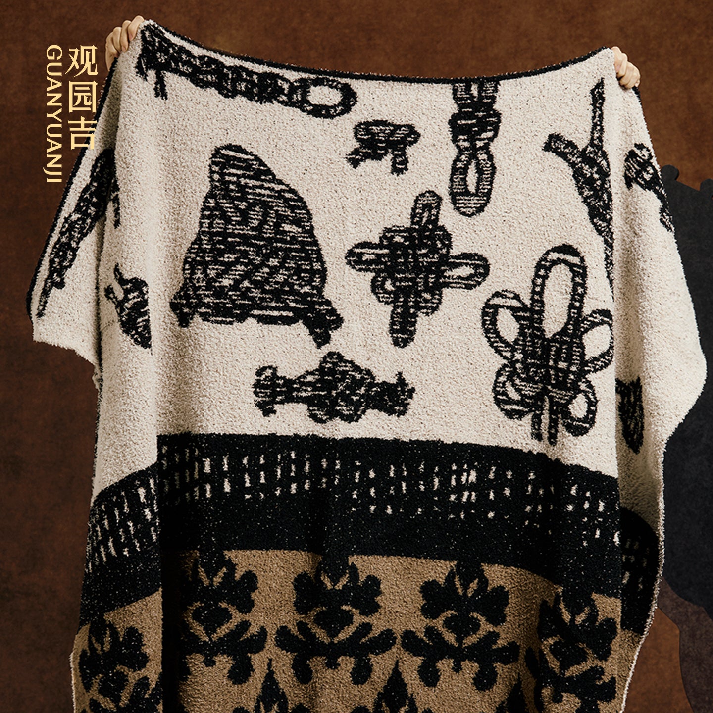 Lucky knot Dual-sided Throw Blank