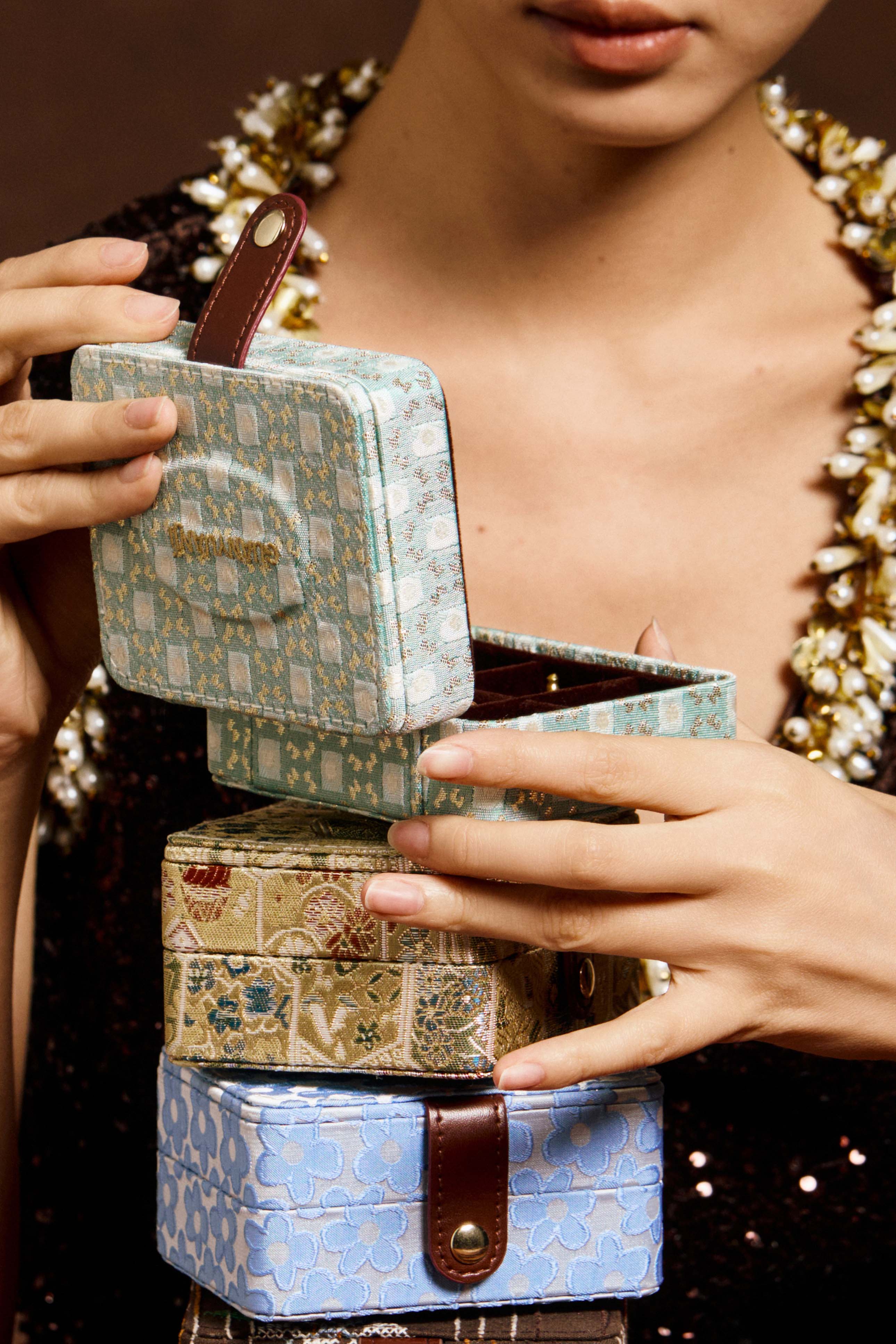 Travel Jewelry case -Shimmering green check